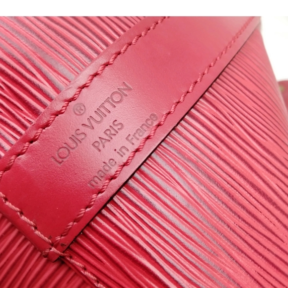 Louis Vuitton Red Petit Noe Epi Crossbody Bag with Adjustable Strap - Picture 7 of 9